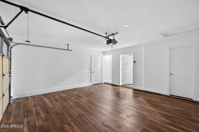 1304 W BLUEFIELD Avenue, Phoenix, AZ 85023