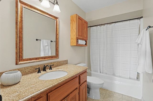 17776 SW Tawakoni Rd, Rose Hill, KS 67133