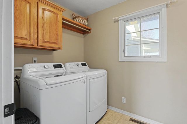 17776 SW Tawakoni Rd, Rose Hill, KS 67133