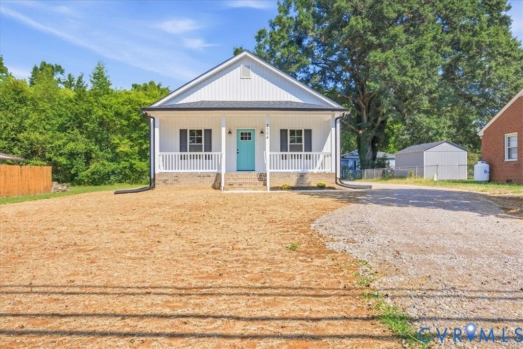 7004 River Rd, South Chesterfield, VA 23803