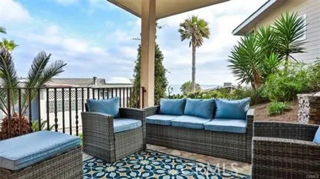 31736 Seacliff Drive, Laguna Beach, CA 92651