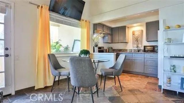31736 Seacliff Drive, Laguna Beach, CA 92651