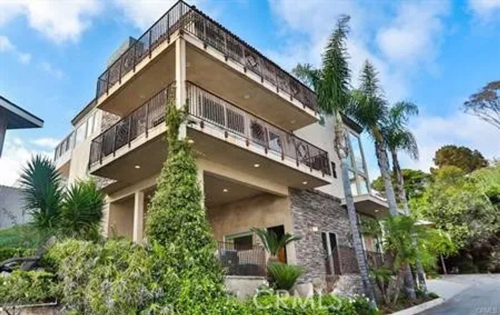 31736 Seacliff Drive, Laguna Beach, CA 92651
