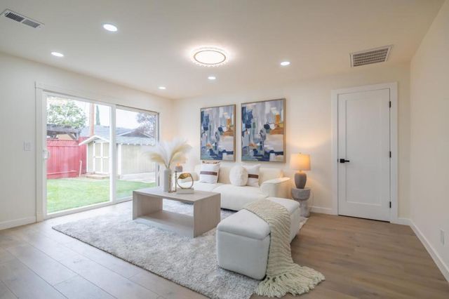 68 N Midway Street, Campbell, CA 95008