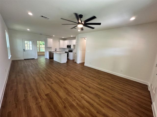 2216 Langford Street, Greenville, TX 75401