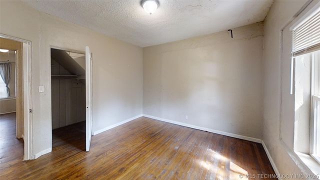 855 N Delaware Place, Tulsa, OK 74110