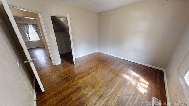 855 N Delaware Place, Tulsa, OK 74110