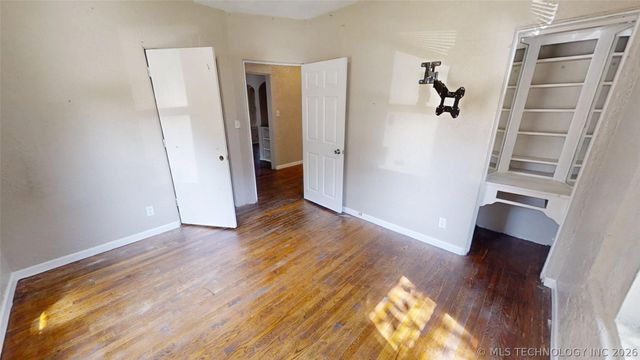855 N Delaware Place, Tulsa, OK 74110