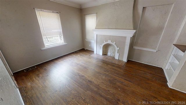 855 N Delaware Place, Tulsa, OK 74110