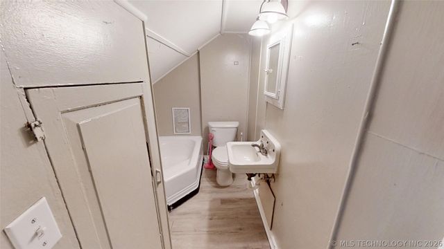 855 N Delaware Place, Tulsa, OK 74110