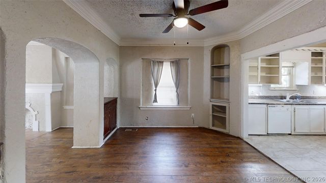 855 N Delaware Place, Tulsa, OK 74110