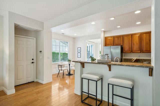 212 Abigail Cir, Danville, CA 94506