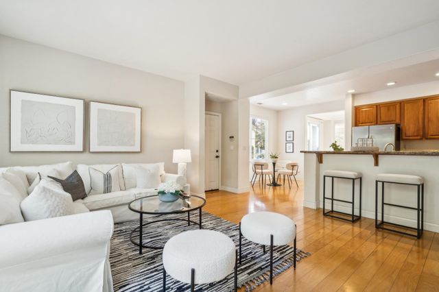 212 Abigail Cir, Danville, CA 94506