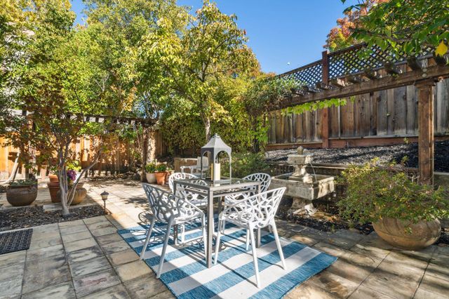 212 Abigail Cir, Danville, CA 94506