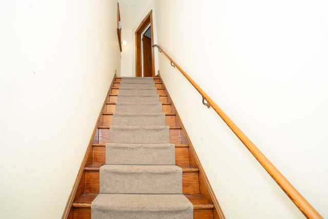 5843 W Iowa Street, Chicago, IL 60651