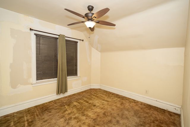 5843 W Iowa Street, Chicago, IL 60651