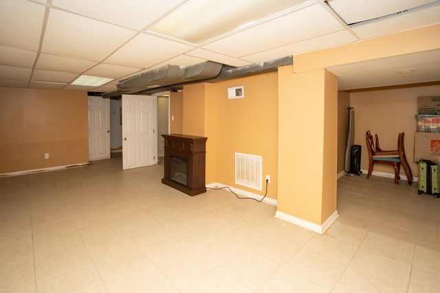 5843 W Iowa Street, Chicago, IL 60651