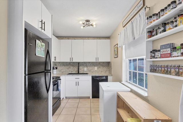 7590 LYNCREST STREET, North Port, FL 34287