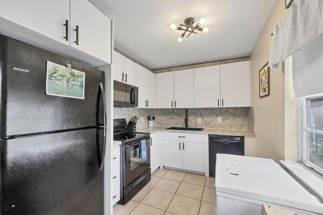 7590 LYNCREST STREET, North Port, FL 34287