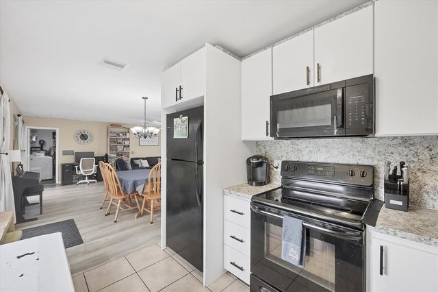 7590 LYNCREST STREET, North Port, FL 34287