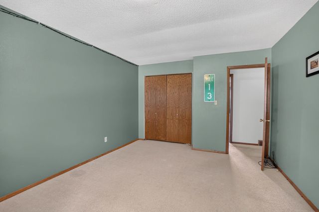 766 Russell Rd Apt 3, Waterloo, IA 50701