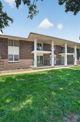 766 Russell Rd Apt 3, Waterloo, IA 50701
