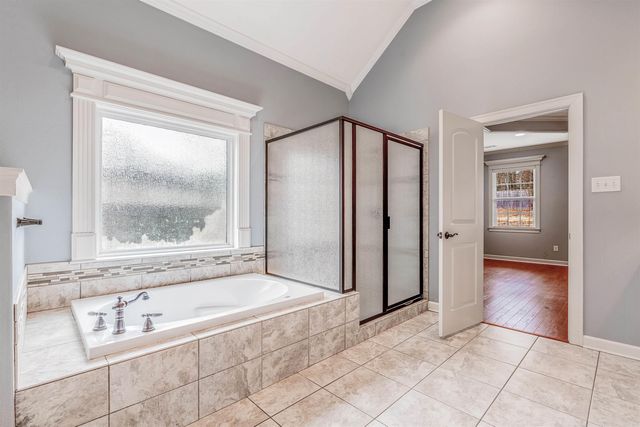 44 Forest Valley Lane, Little Rock, AR 72223