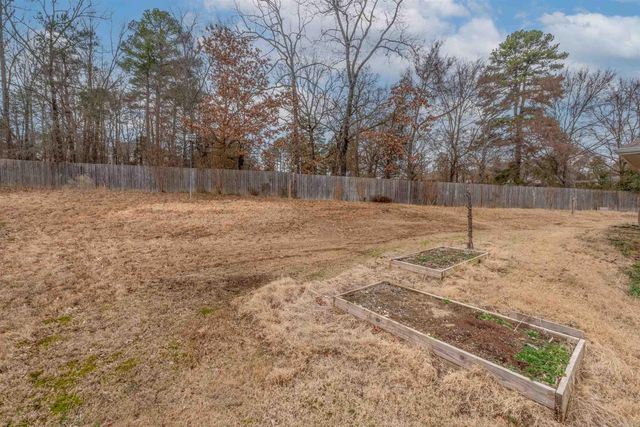 44 Forest Valley Lane, Little Rock, AR 72223