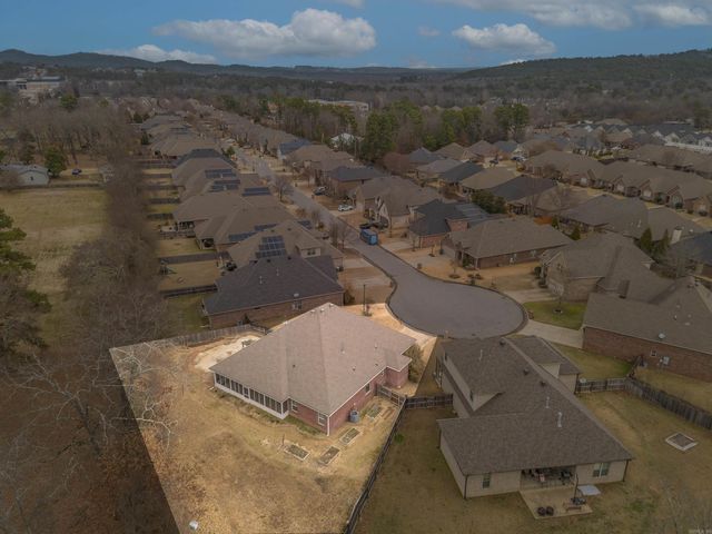 44 Forest Valley Lane, Little Rock, AR 72223