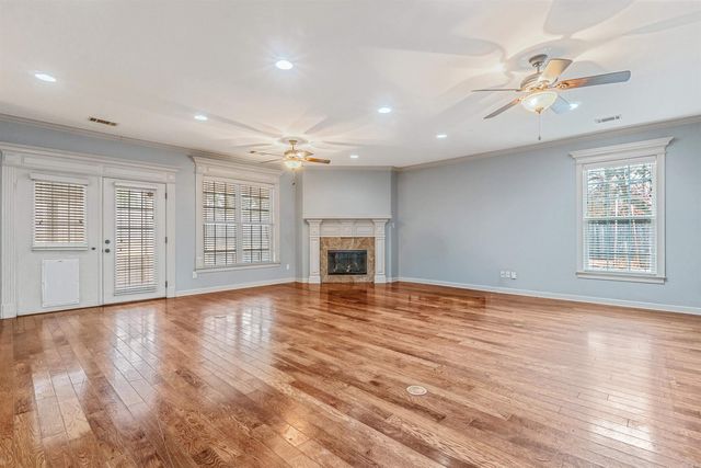 44 Forest Valley Lane, Little Rock, AR 72223