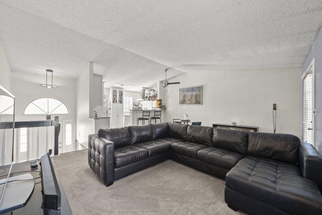 4888 Silver Bow Drive, Hilliard, OH 43026