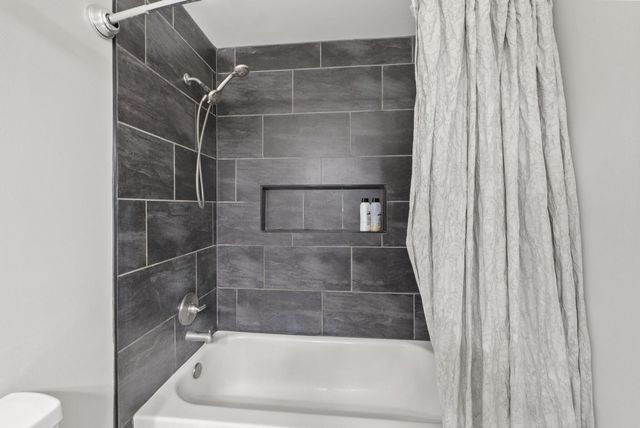 4888 Silver Bow Drive, Hilliard, OH 43026