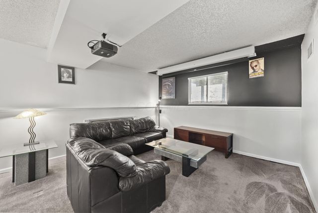 4888 Silver Bow Drive, Hilliard, OH 43026