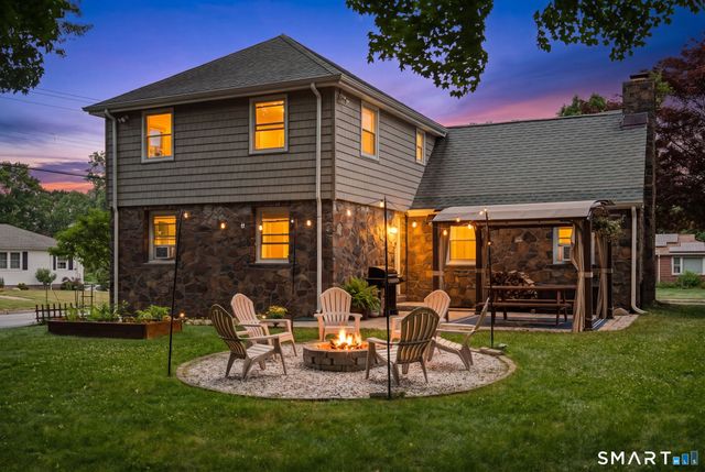 2 Stephen Street, Manchester, CT 06040