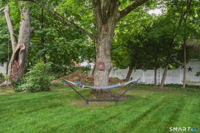 2 Stephen Street, Manchester, CT 06040