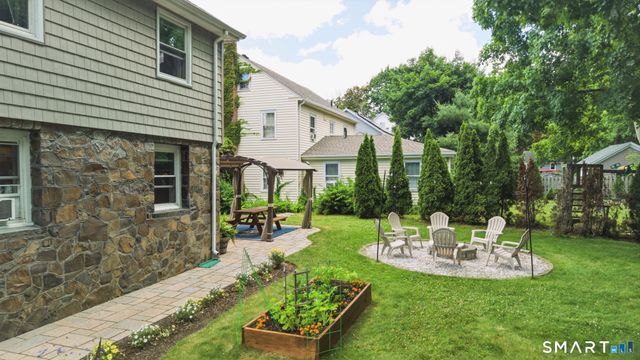 2 Stephen Street, Manchester, CT 06040