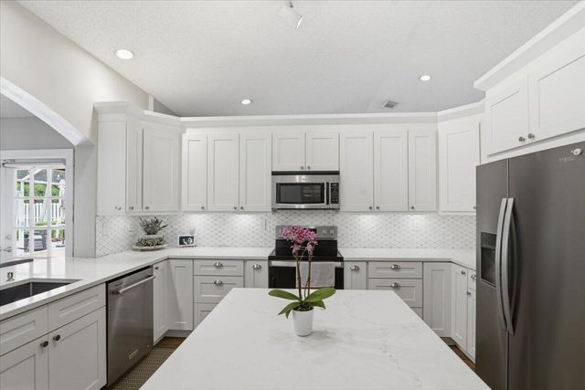 13149 NW 11th Place, Sunrise, FL 33323