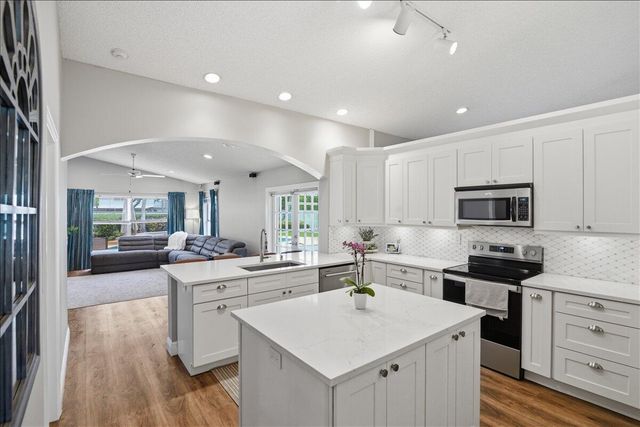 13149 NW 11th Place, Sunrise, FL 33323