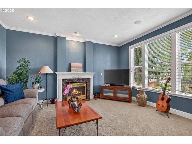 2258 GENE CAMERON Way, Medford, OR 97504