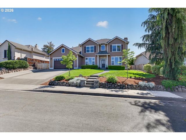 2258 GENE CAMERON Way, Medford, OR 97504