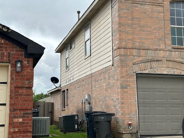 613 Prairie Gulch Drive, Fort Worth, TX 76140