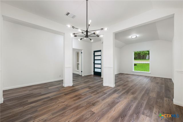 608 Haleys Cove, Leander, TX 78641