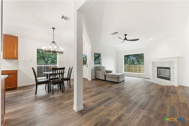 608 Haleys Cove, Leander, TX 78641