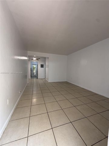 934 Meridian Avenue, Miami Beach, FL 33139