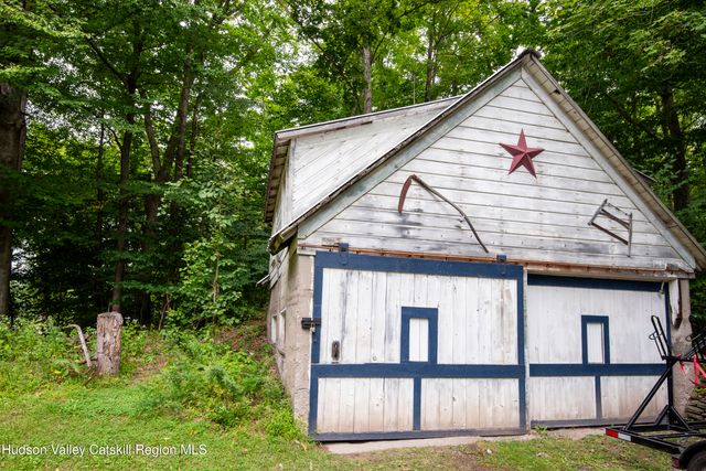 96 Stonebridge Road Extension, East Durham, NY 12423