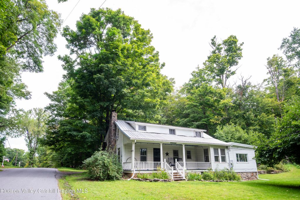 96 Stonebridge Road Extension, East Durham, NY 12423