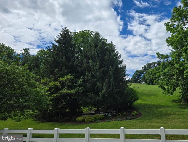 6 KEIL MANOR CT, White Hall, MD 21161