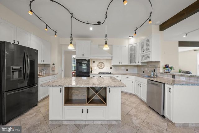 6 KEIL MANOR CT, White Hall, MD 21161