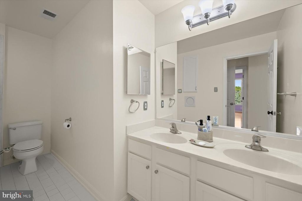 Image 32 of property listing at 6 KEIL MANOR CT, White Hall, MD 21161