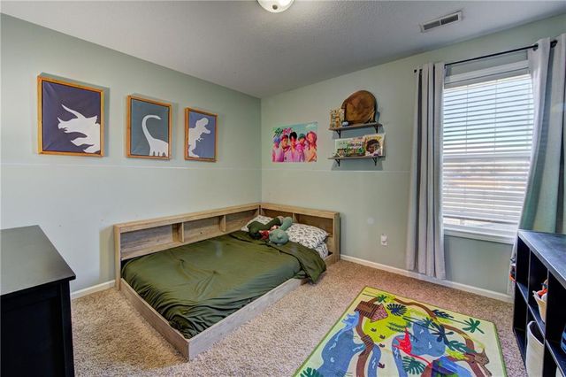 4404 SW Flintrock Drive, Lee's Summit, MO 64082